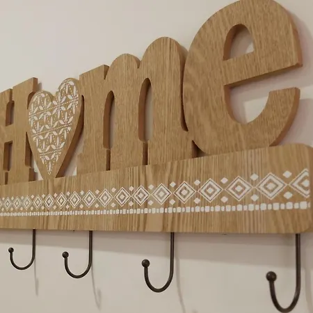 Family House Hostel *