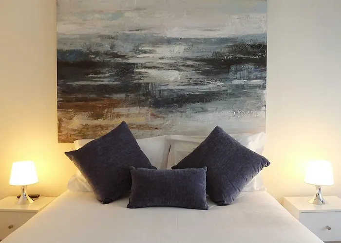 Family House بيت شباب