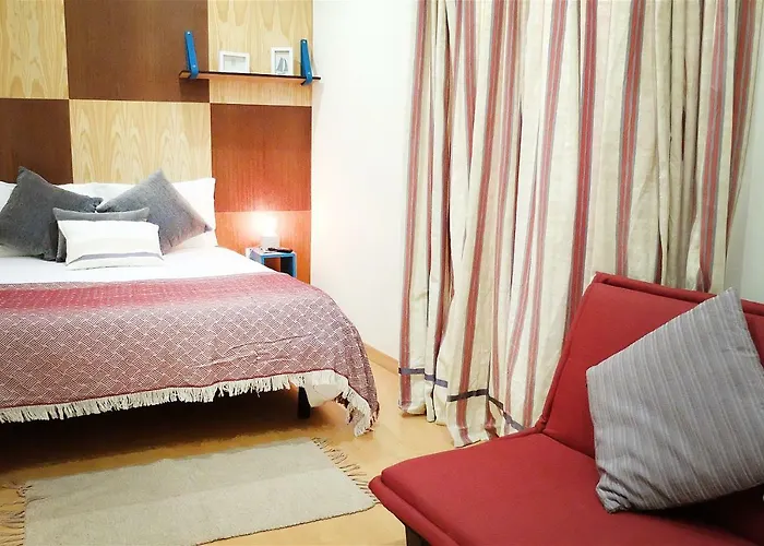 بيت شباب Family House